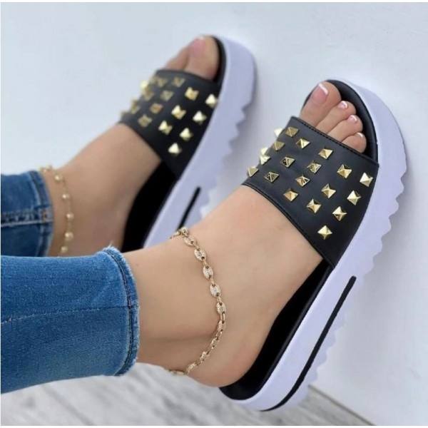 Women Casual Creative Rivet Decorative Solid Color Platform Slippers