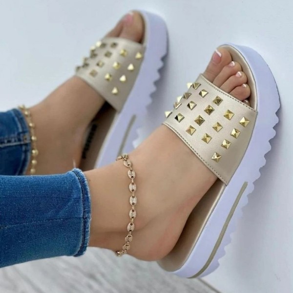 Women Casual Creative Rivet Decorative Solid Color Platform Slippers