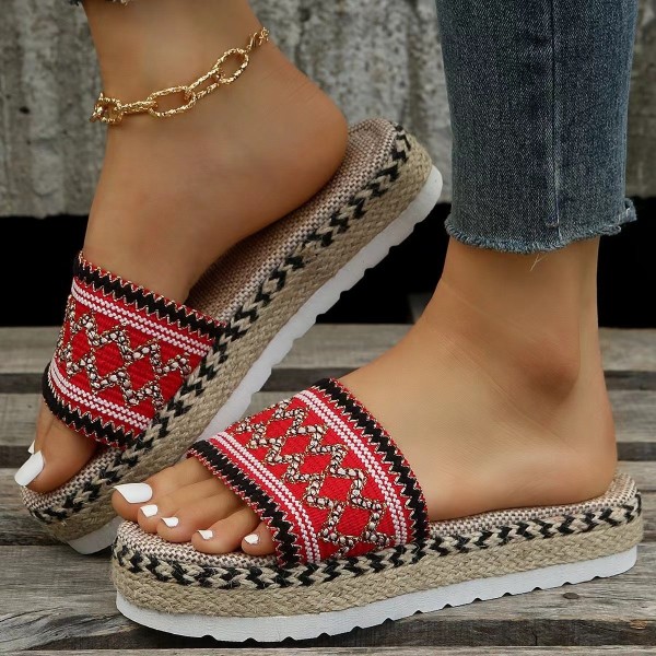 Women Fashion Plus Size Bohemian Ethnic Wind Rope Woven Thick-Soled Slippers